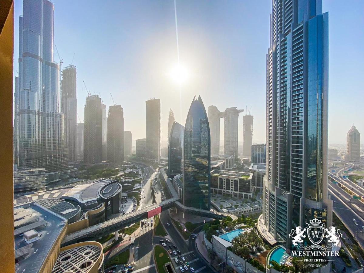 Westminster Dubai Mall מראה חיצוני תמונה View of the Dubai skyline from the Westin