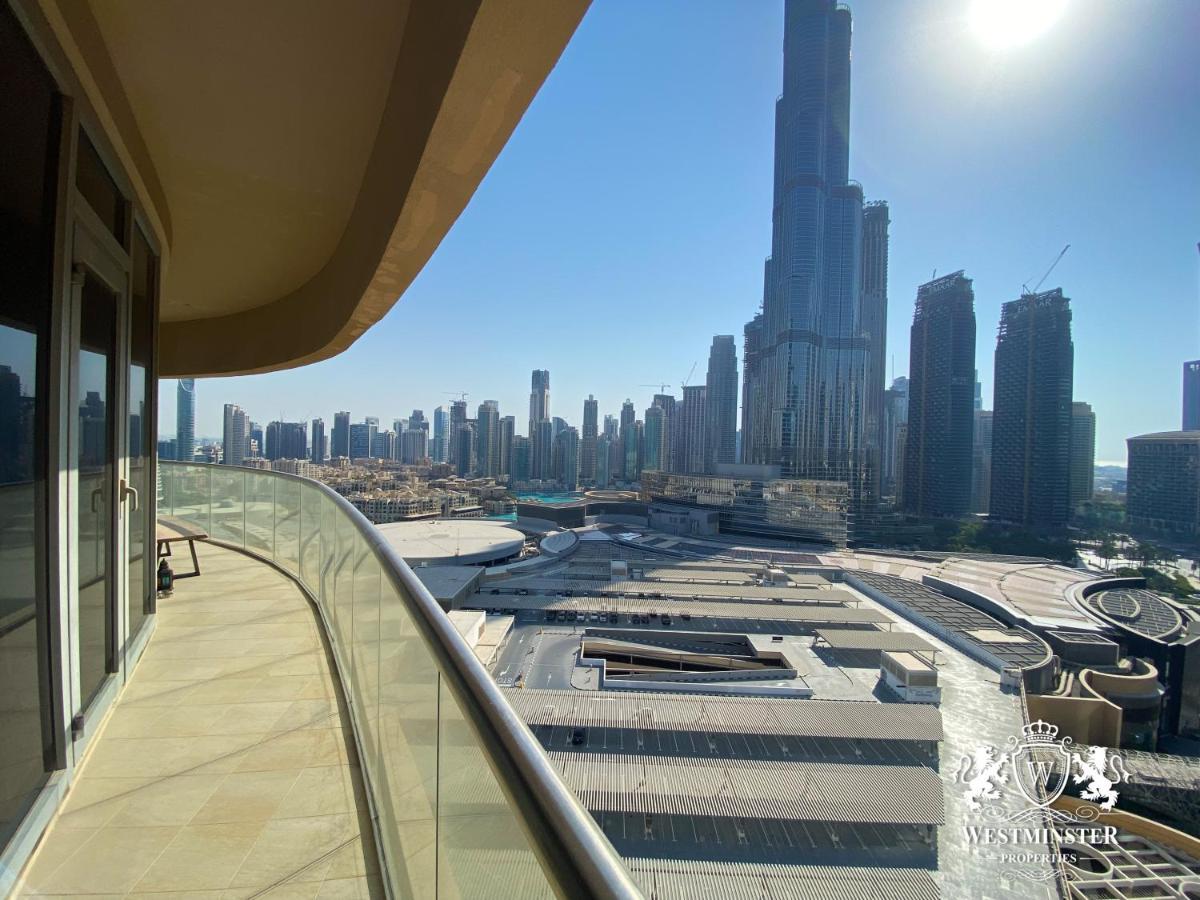Westminster Dubai Mall מראה חיצוני תמונה View from the balcony of a typical apartment
