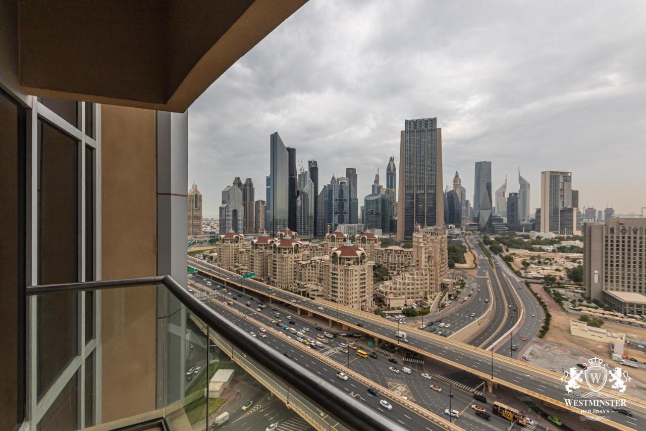 Westminster Dubai Mall מראה חיצוני תמונה View of Al-Ghuwariyah from a residential building